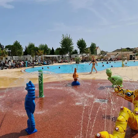 Kemping Les Sable Du Midi 3 *