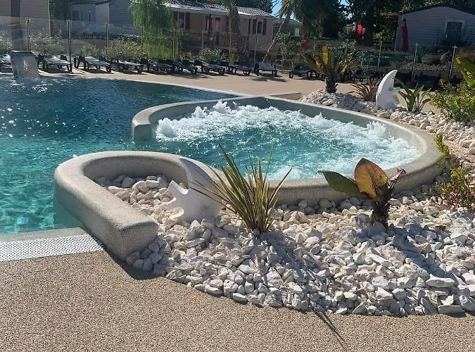 Les Sable Du Midi 3 Кемпинг