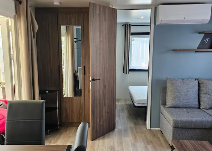 Les Sable Du Midi 3 Кемпинг