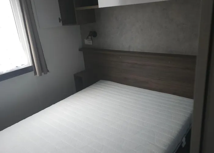 Les Sable Du Midi 3 Кемпинг *